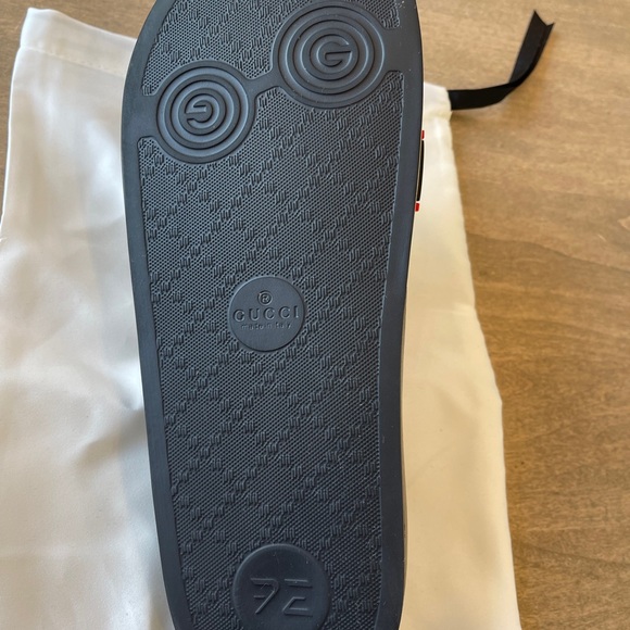 Gucci Logo Stripe Slides - Picture 7 of 7
